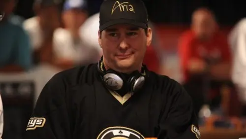 Phil Hellmuth Beheaded